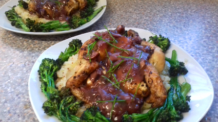 Poussin with Red Wine Sauce