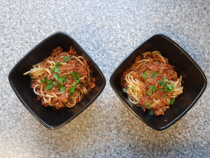 Slow Cooker Bolognese recipe, eat well on universal credit